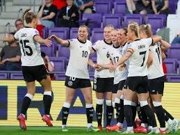 巴萨皇马巨星联手，挑战阿尔瓦雷斯领军的阿根廷