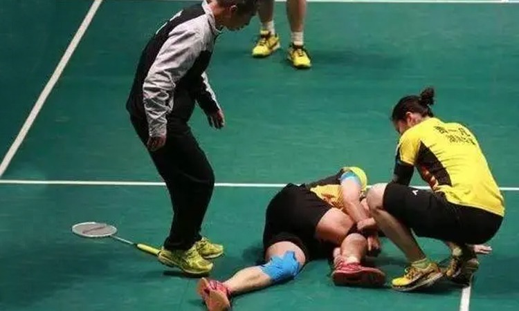 铁人两项——女子个人决赛赛况(3)