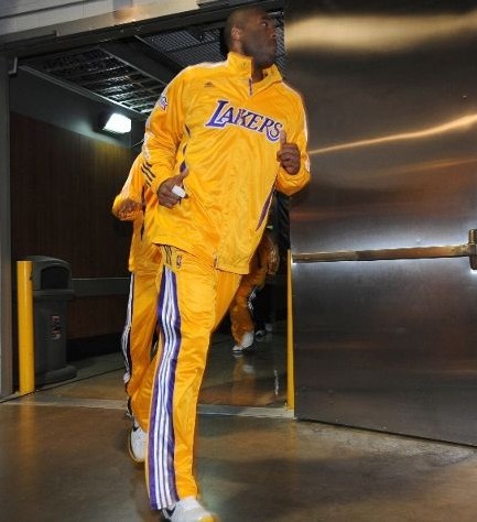 在一家街头 在一家街头